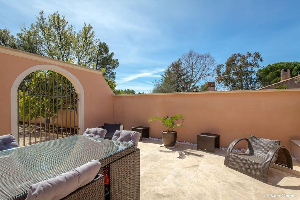 Roquebrune-Sur-Argens, Villa 2 Pieces, 4 Personnes Екстер'єр фото